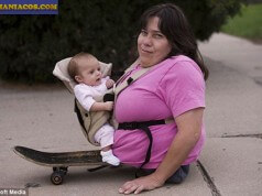 Conheça Rosemary Siggins a mãe que vive com apenas metade do corpo