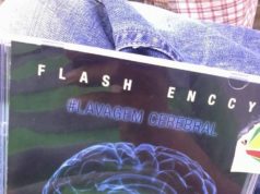 Flash Ency indignado com a sua produtora