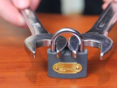 Truque Para Abrir Um Cadeado Com Uma Chave de Porca