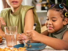Evite dar estes alimentos com frequência aos seus filhos