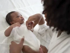 Sinais de que o seu bebé está com fome