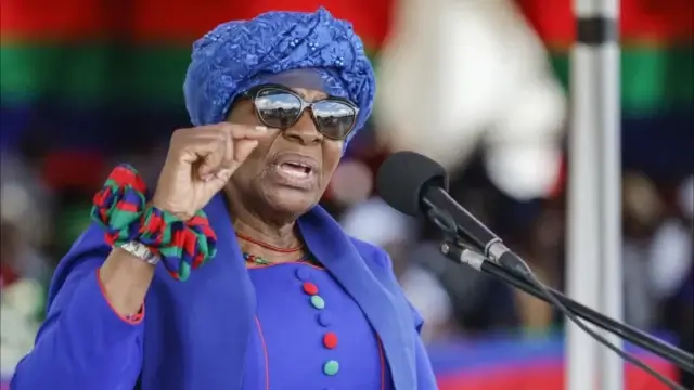 Namíbia- Nandi-Ndaitwah assume posse como primeira mulher presidente