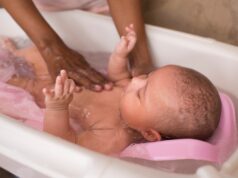 Banho do bebé: Passo a passo para um momento tranquilo