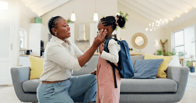 Equilibre elogios e feedback construtivo