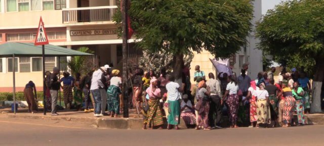 Chibuto- Mais de 250 famílias protestam por indemnizações relativas ao projecto de areias pesadas