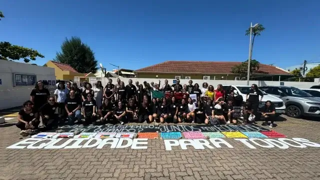 Condições desiguais levam professores da Escola Portuguesa em Maputo a greve
