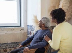 Doença de Alzheimer: Cuidados diários para o paciente e a família