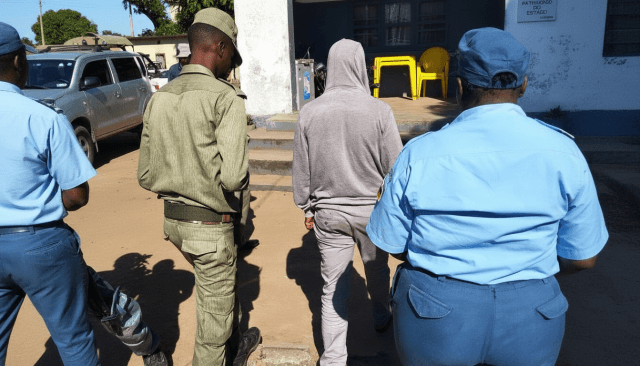 PRM detém seis funcionários públicos por desvio de alimentos em Mecula