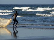 Actividades costeiras em Inhambane suspensas devido à tempestade Gezani