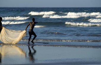 Actividades costeiras em Inhambane suspensas devido à tempestade Gezani