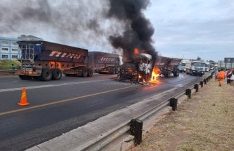 Colisão entre três camiões na N4 deixa um ferido grave