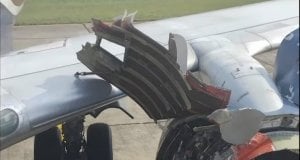 Pânico a bordo após falha em motor de Boeing 737 na Nigéria